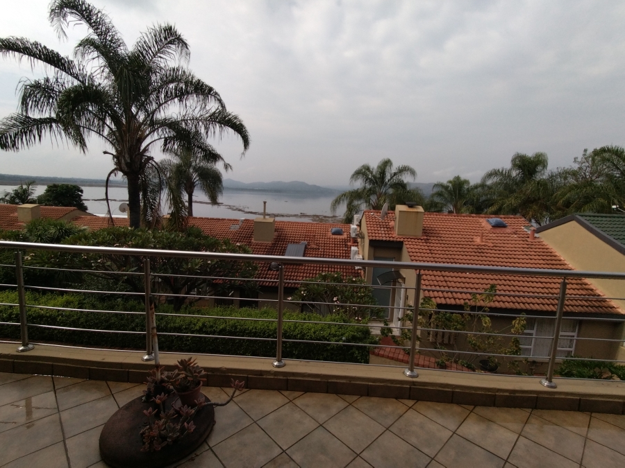 3 Bedroom Property for Sale in Kosmos North West